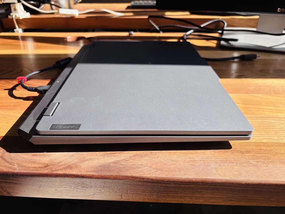 Laptop Gaming Lenovo LOQ 15IRX9