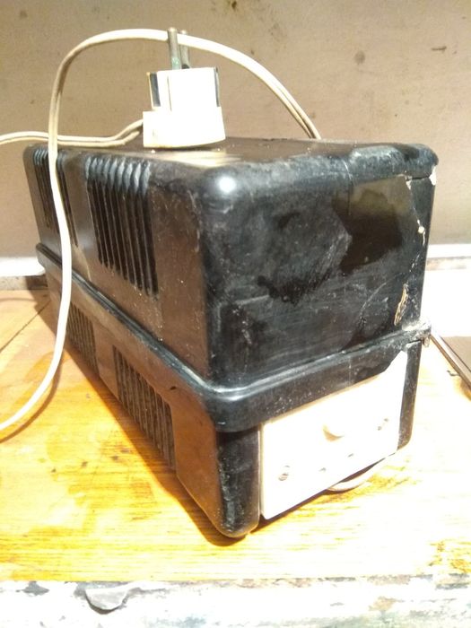 Стабилизатор напряжения