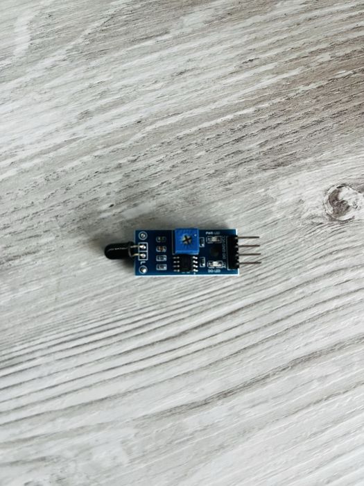 Kit senzori + mini pompa de apa – MQ-2, flacără, DHT11, LDR LM393, buzzer, 2× MOSFET, display 16x2