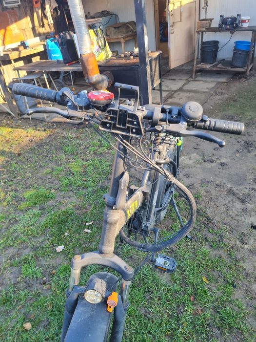 Bicicletă  electrică 250w 48v model VOLTA.la schimb cu remorca 750kg