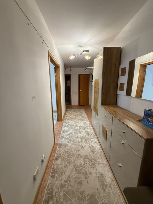 Продам 3 комн.нвстр.
