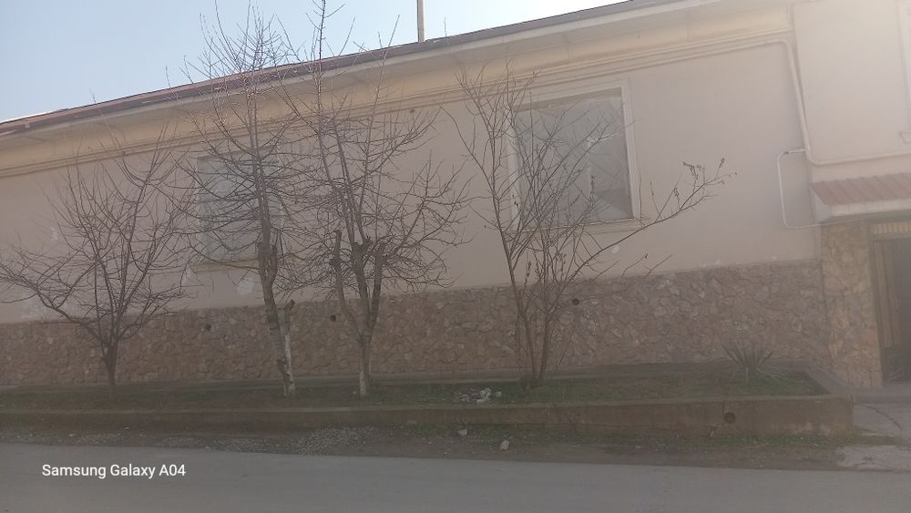 СРОЧНА Келесда 6 сотих уй сотилади, уйда подвол, мавжуд, пишган гиштан