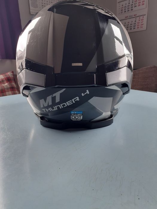 Каска MT Thunder 4