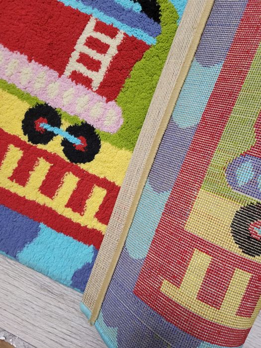 Ковры шерстяные детские 2 штуки