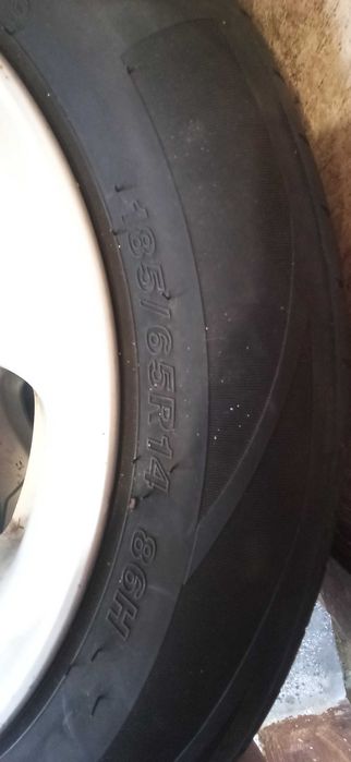 Гуми с джанти от nissan almera