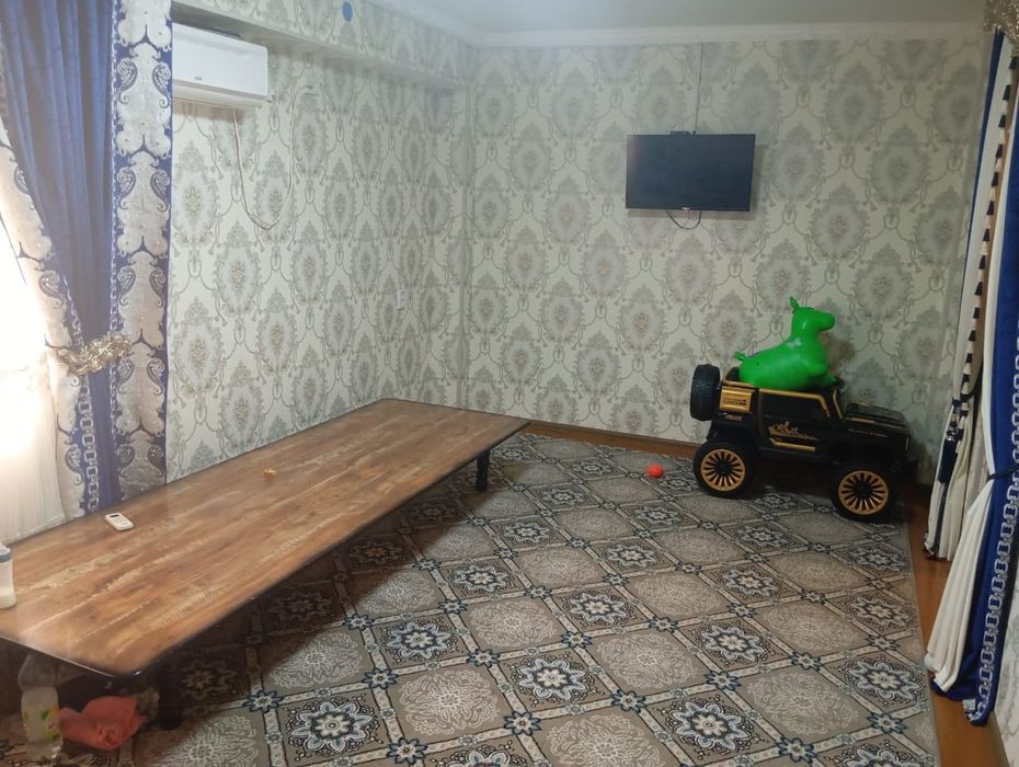 Nurobod tumanida joylashgan 2xonali dom sotiladi