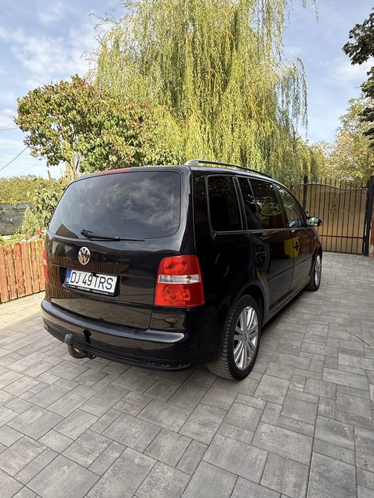 Volkswagen Touran 1.9 TDI 105 CP – 2008 – Navi – Pilot automat