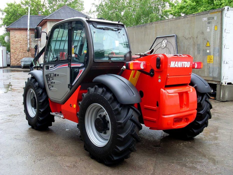 Телескопический погрузчик Manitou MT 732