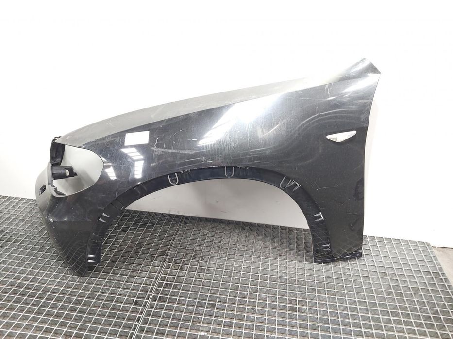 Aripa stanga fata cu loc spalator far si proiector, Bmw X5 (E70) piesa originala
