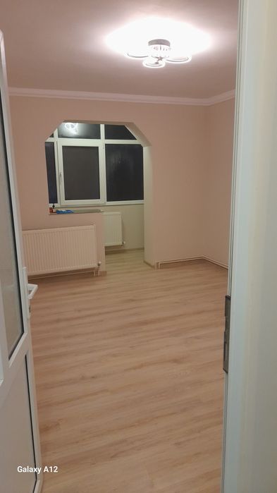 Vand apartament 2 camere ,etaj 2 ,complet  renovat de profesionisti !
