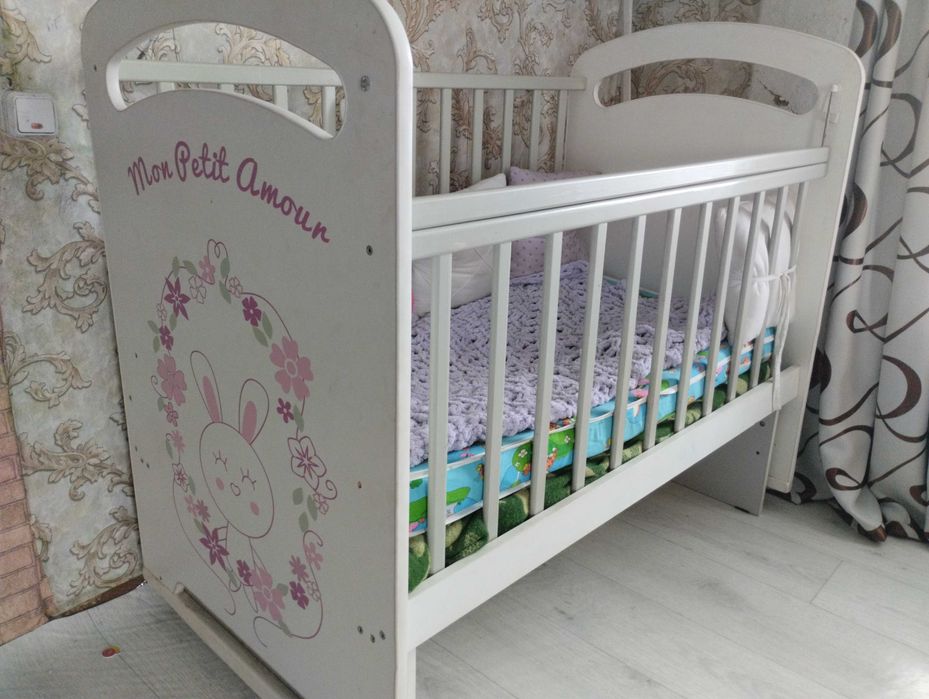 Кроватка детская