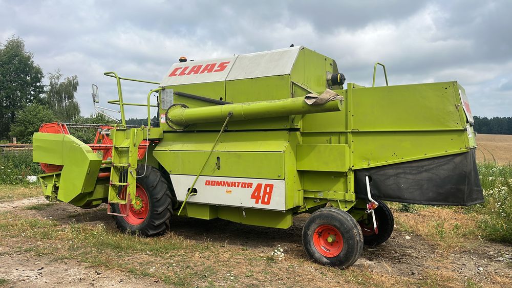 Combina claas dominator 48