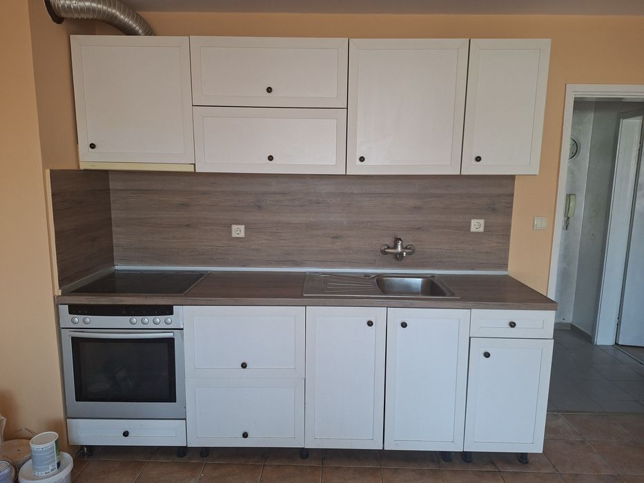 Бяла кухня 350 евро