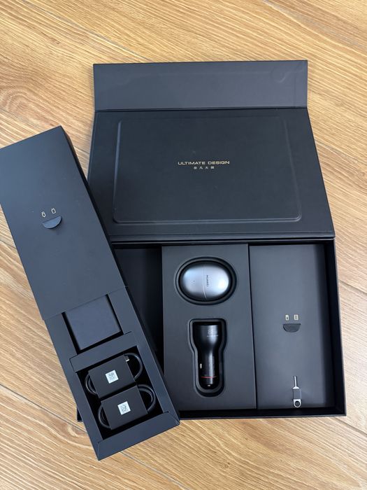 HUAWEI Mate XT Ultimate Design 16/512 GB – GBox, пълен комплект