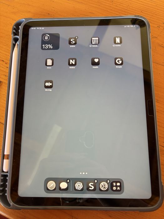 Ipad 10th generation 64 GB with apple pencil