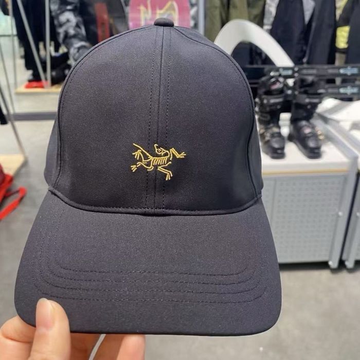 Черные Кепки Arcteryx