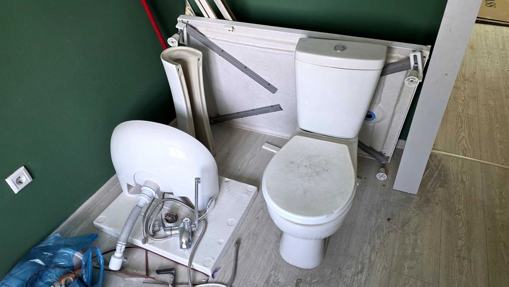 Продаётся все из ванной комнаты