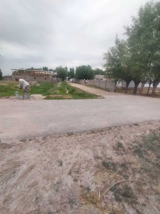 Arzon hovli uy sotiladi yer bаxosidan past narxda (40+ sotx)