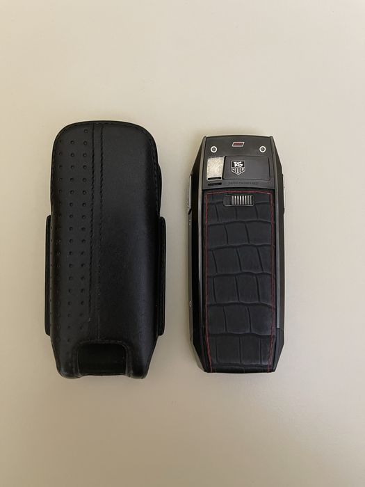 Телефон Tag Heuer