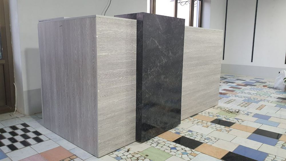 Продаётся кассовый стол