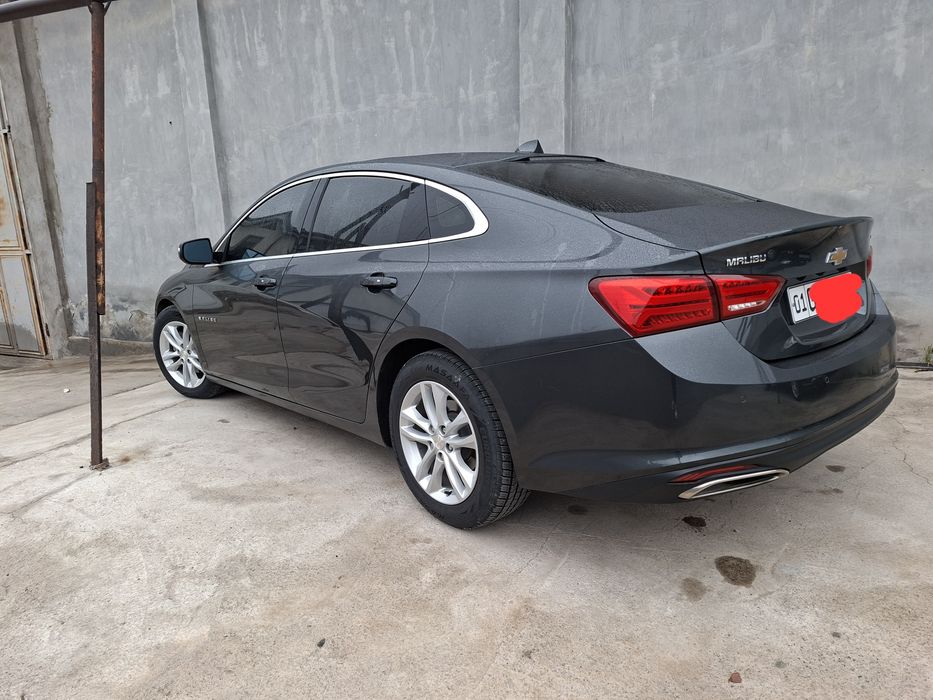 Малибу 2 сотилади срочно 2.4 атмосферный мотор. Ўзимни мошинам