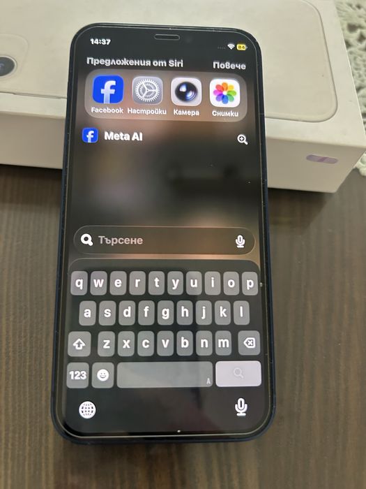 Айфон12 мини,памет 256 GB,огромен капацитет,син,пълен комплект .