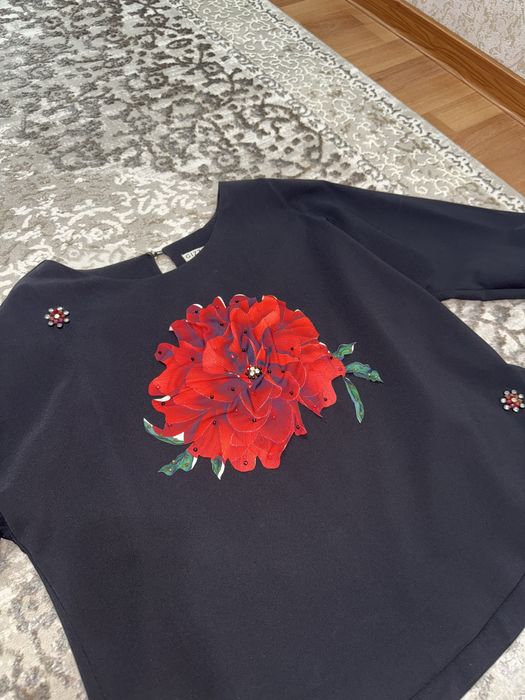 Продам костюм L размер