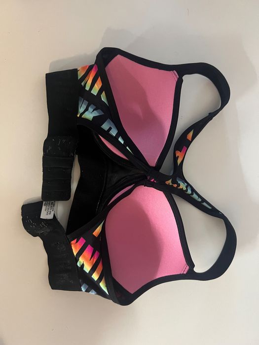 Дамско спортно  бюстие