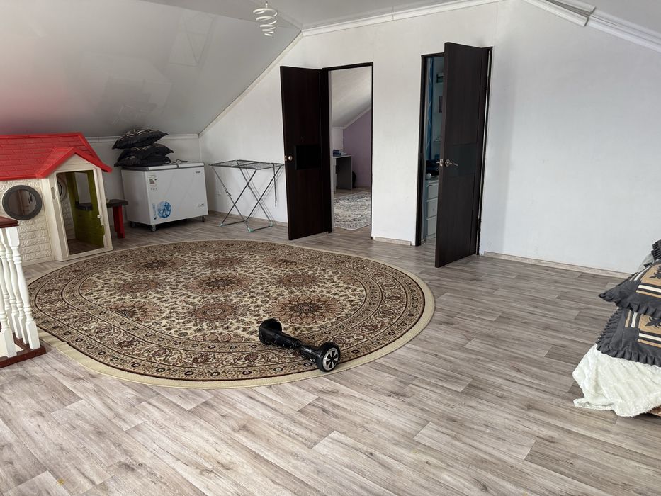 Продам мансардный дом срочно