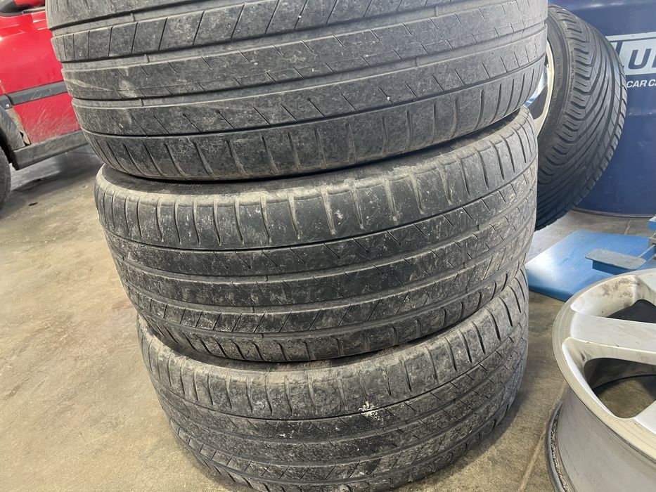 Продам шины 255/55R19 Michline