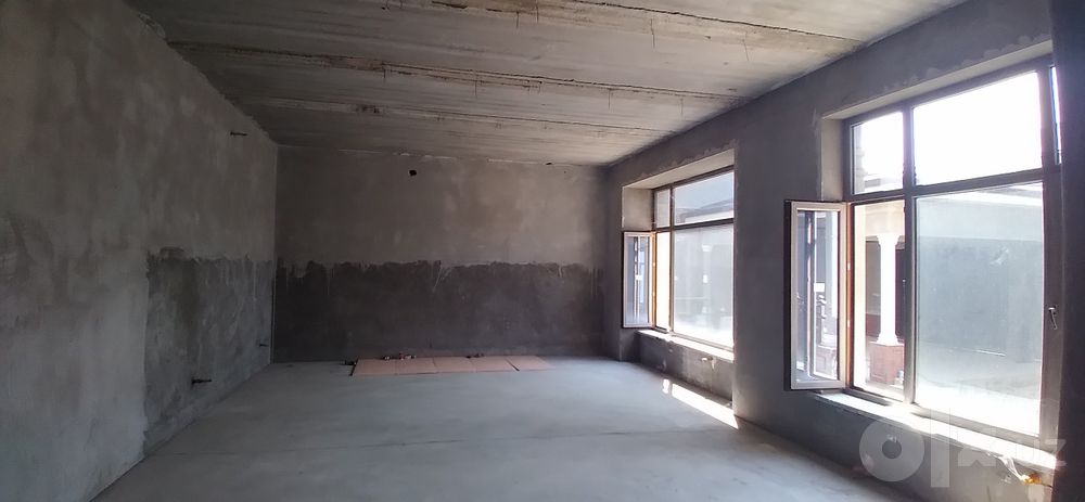 Продам Евродом ул Чинабад 3уровня 6,5соток 6комнат