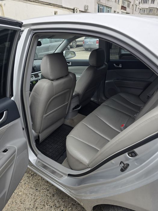 Hyundai Sonata 2.0