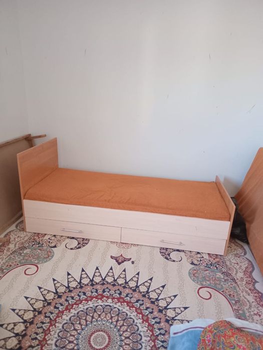 Продам кровать б/у