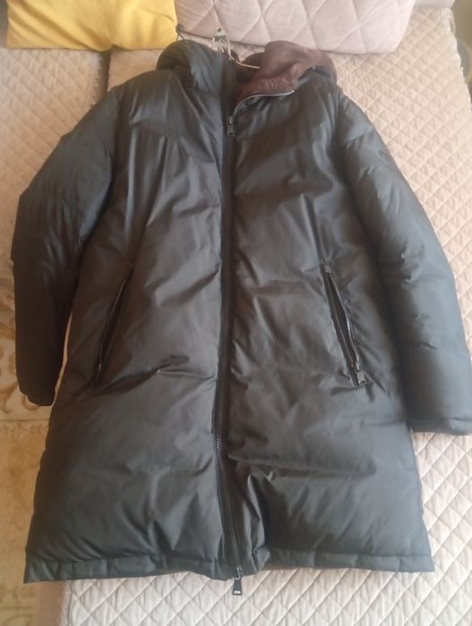 Продам зимние куртки