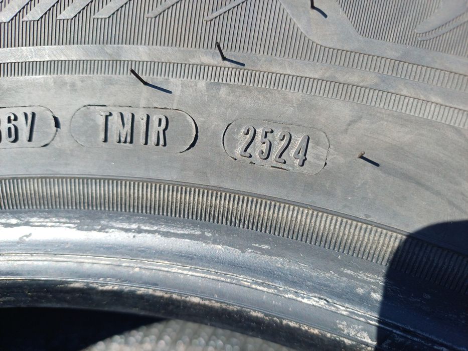 Гуми 215/65/16 Гудиар