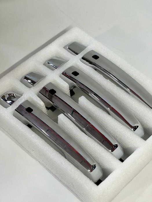 Хром ручки на Land Cruiser 200