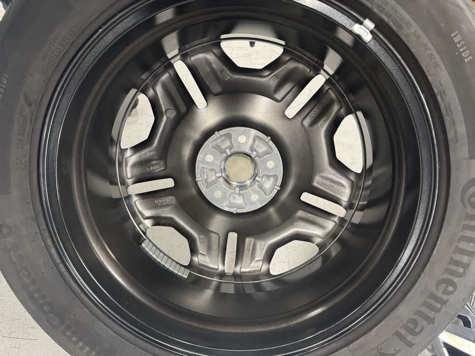 Jante Hyundai Santa Fe R19 Originale Continental de vara 99% 45/2023