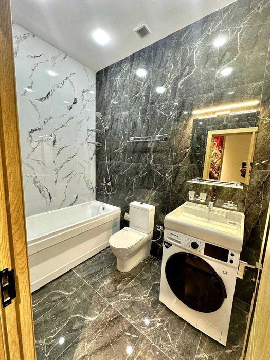 Срочно ! Сдам 2х комнатную кв-ру 2\3\4 на Айбек  ор-р Шохмедцентер  Р7