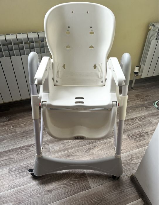 Детский стульчик для кормления