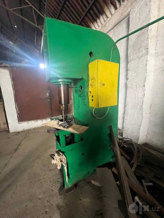 Продается станок пресс П413 усиление 25 тонн