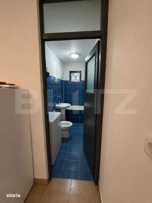 Apartament 3 camere semidecomandat, 50 mp, etaj 2, zona Dambul Pietros