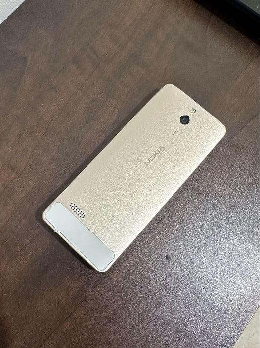 Nokia 515 Gold