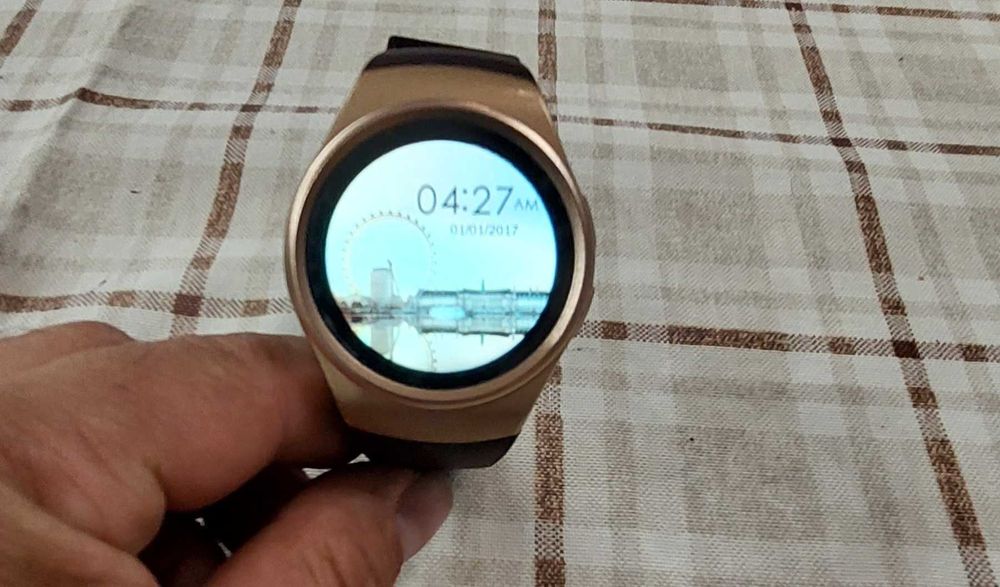 Смарт часовник нов