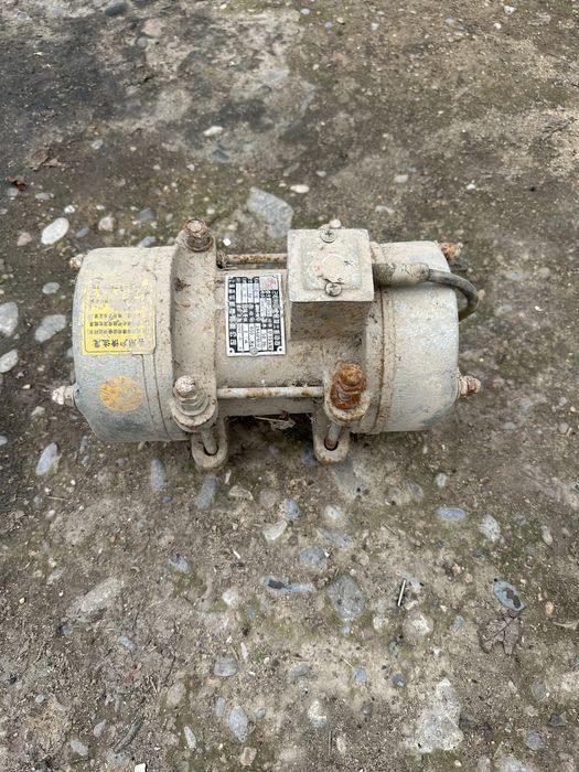 Двигатель 0.75 квт 3 фазный