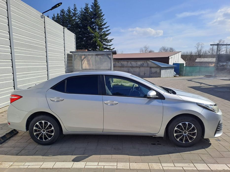 Toyota Corolla 2016, doar 93.000 km