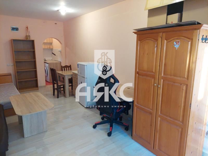 Дава се под наем Едностаен апартамент в София, Манастирски ливади - 20 кв.м за 382.5 € - Снимка #1