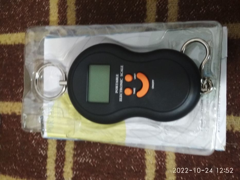 Весы кухонные продам.