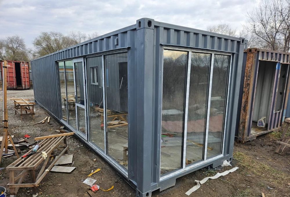 Контейнер утеплённый и пустой