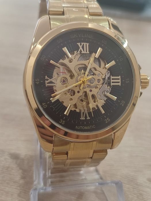 Мъжки самонавиващ се часовник