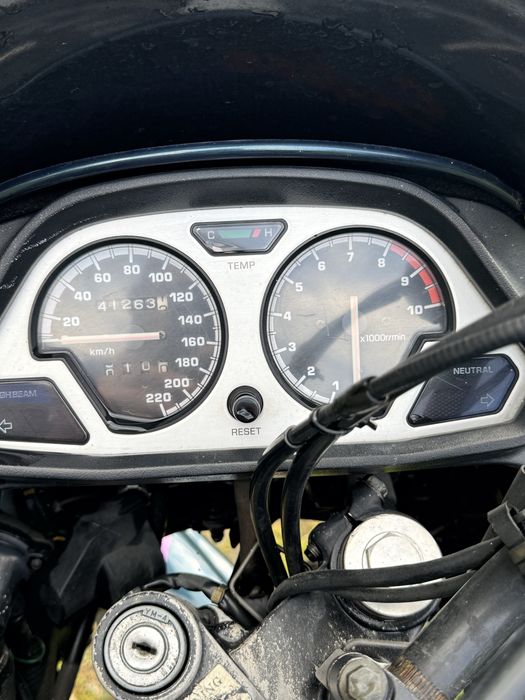 Yamaha tenere 750
